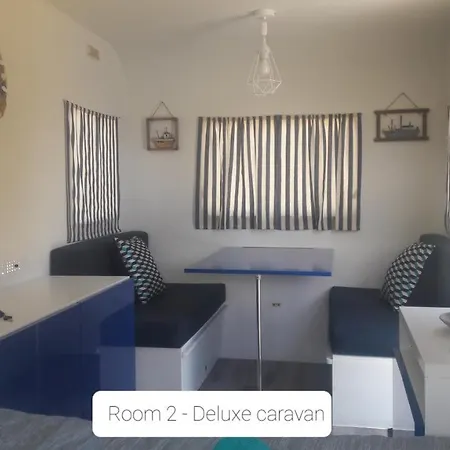 Vintage Caravan *
