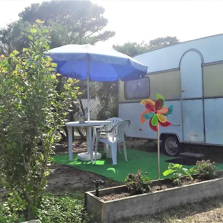 Vintage Caravan Sintra