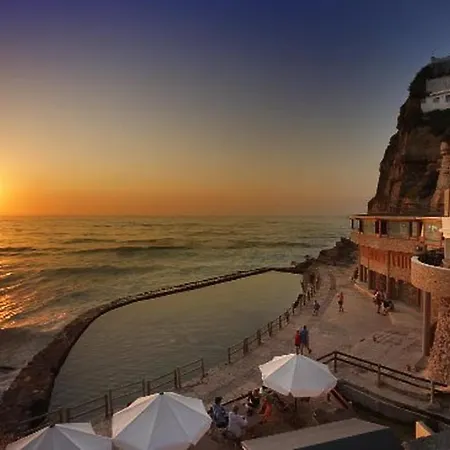 Vintage Caravan Sintra